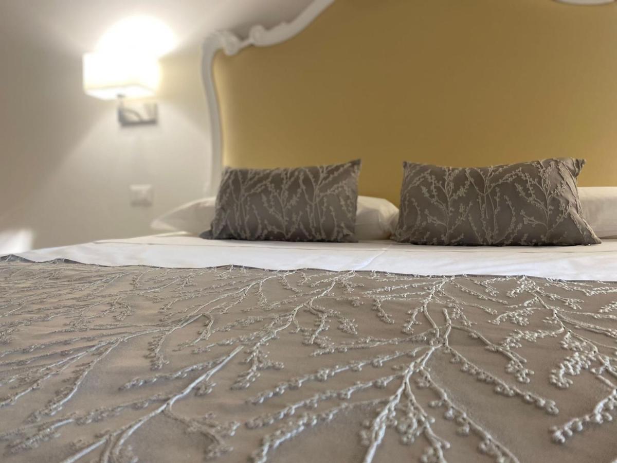 نابولي Miluar Luxury B&B - Vanvitelli المظهر الخارجي الصورة