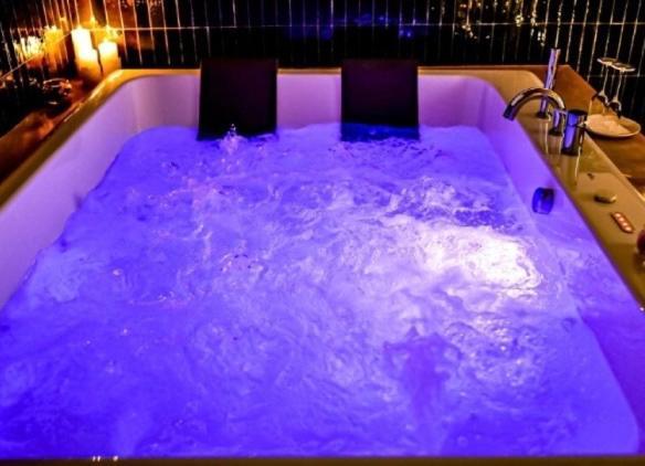 نابولي Miluar Luxury B&B - Vanvitelli المظهر الخارجي الصورة