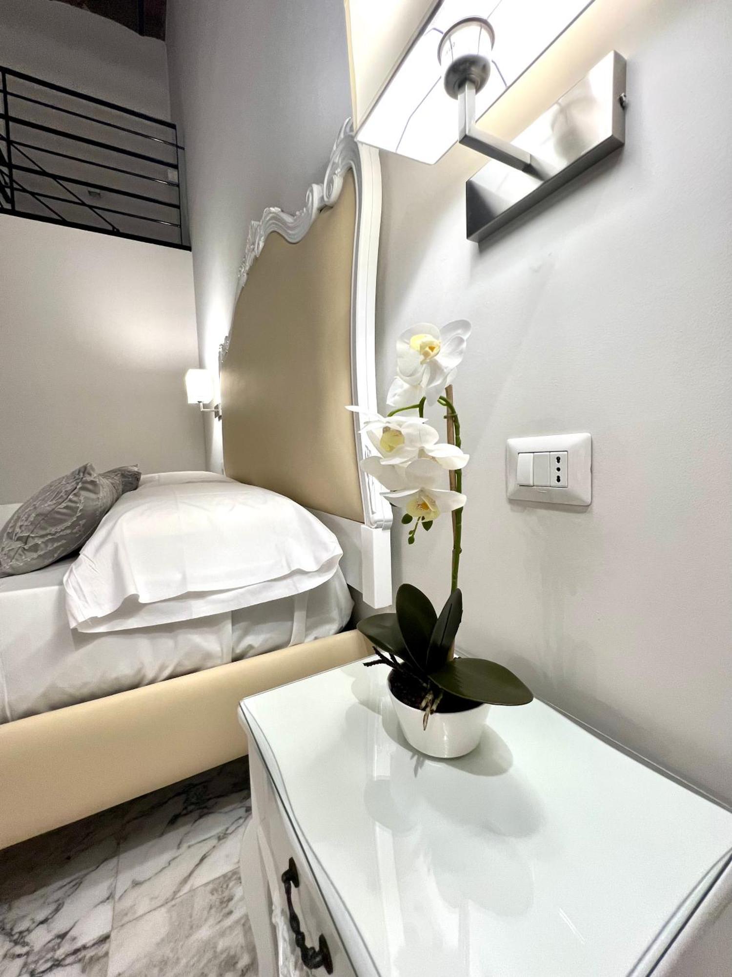نابولي Miluar Luxury B&B - Vanvitelli المظهر الخارجي الصورة
